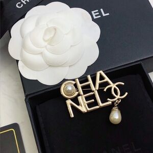 CHANEL brooch